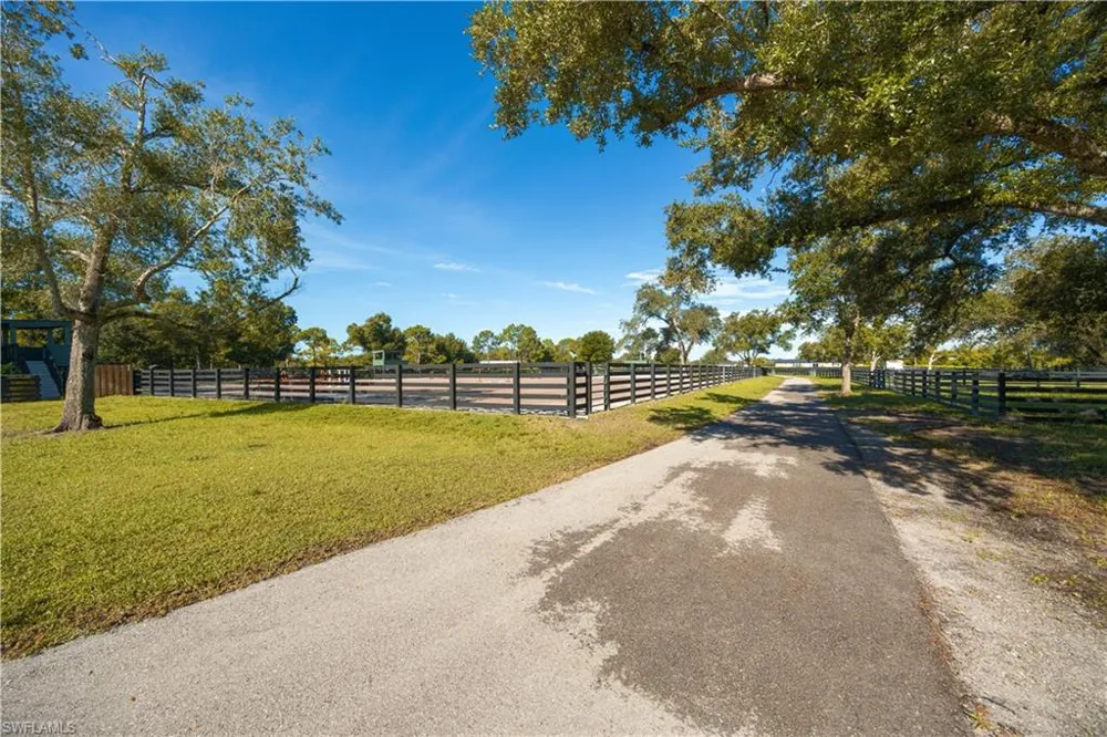 21531 N RIVER ROAD Alva, FL 33920