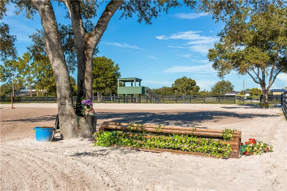 21531 N RIVER ROAD Alva, FL 33920