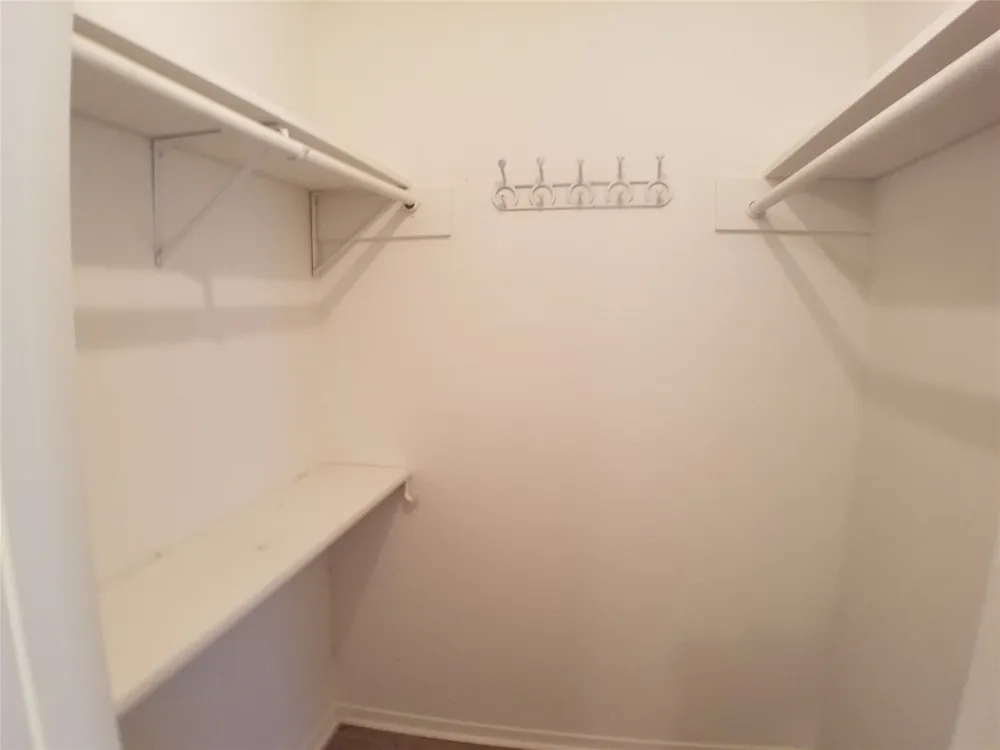 4908 Barkbridge Trail Austin, TX 78744