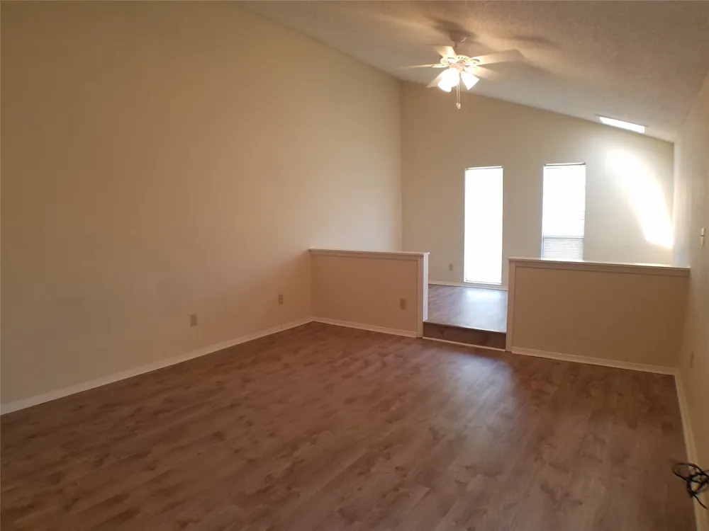 4908 Barkbridge Trail Austin, TX 78744