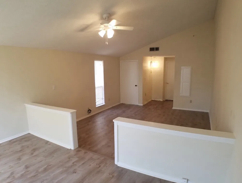 4908 Barkbridge Trail Austin, TX 78744