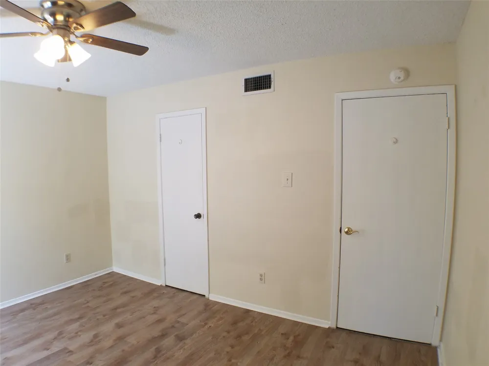4908 Barkbridge Trail Austin, TX 78744