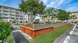 410 SE 2nd St #318 Hallandale Beach, FL 33009