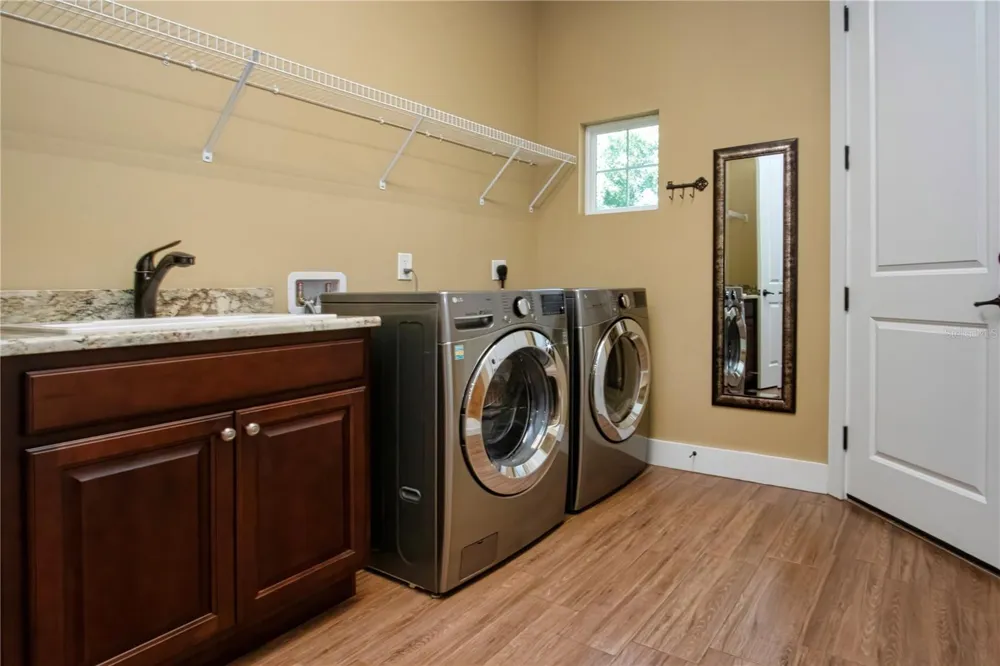 1605 BUTCH CASSIDY TRAIL Wimauma, FL 33598