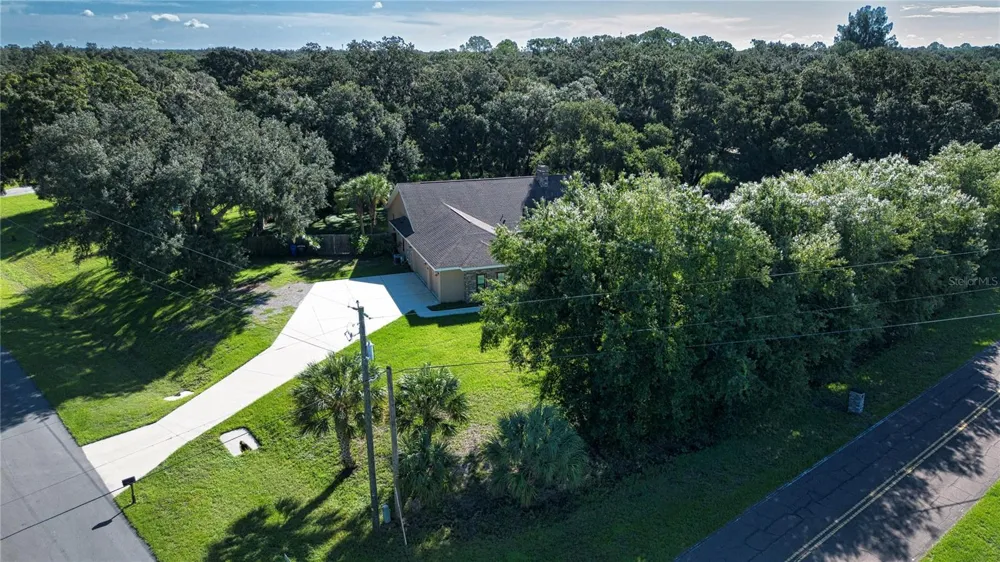 1605 BUTCH CASSIDY TRAIL Wimauma, FL 33598