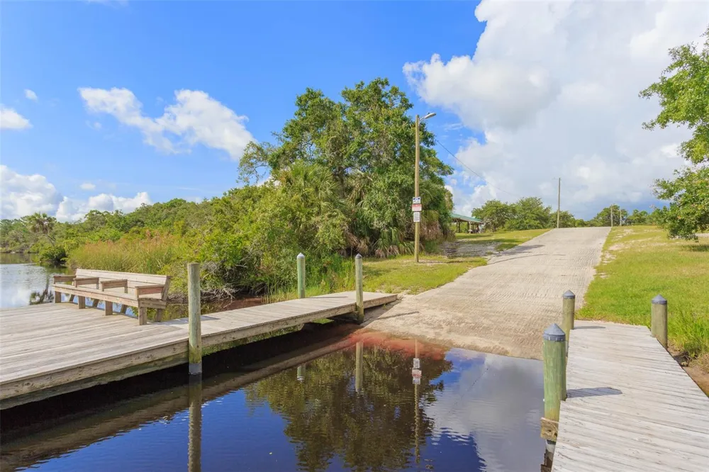 1605 BUTCH CASSIDY TRAIL Wimauma, FL 33598