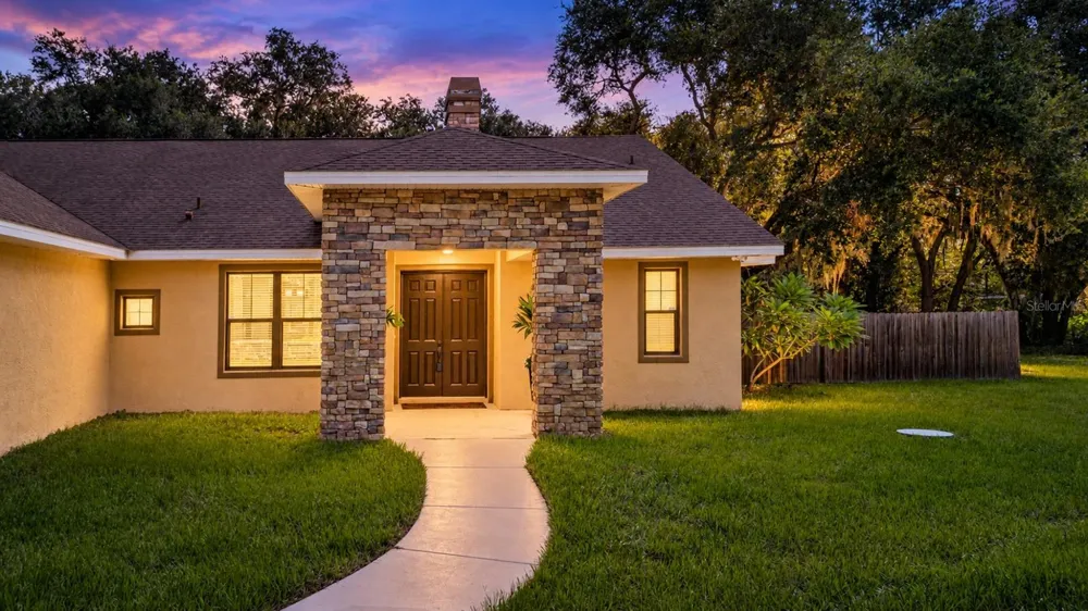 1605 BUTCH CASSIDY TRAIL Wimauma, FL 33598