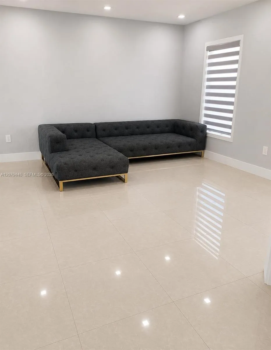 19200 NW 51st Ave Miami Gardens, FL 33055
