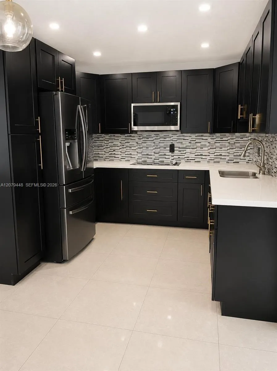 19200 NW 51st Ave Miami Gardens, FL 33055