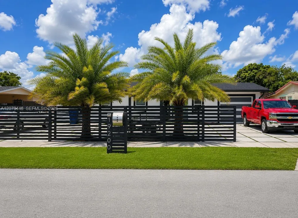 19200 NW 51st Ave Miami Gardens, FL 33055