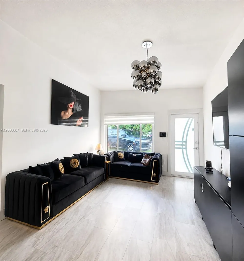 12445 NW 20th Ave Miami, FL 33167