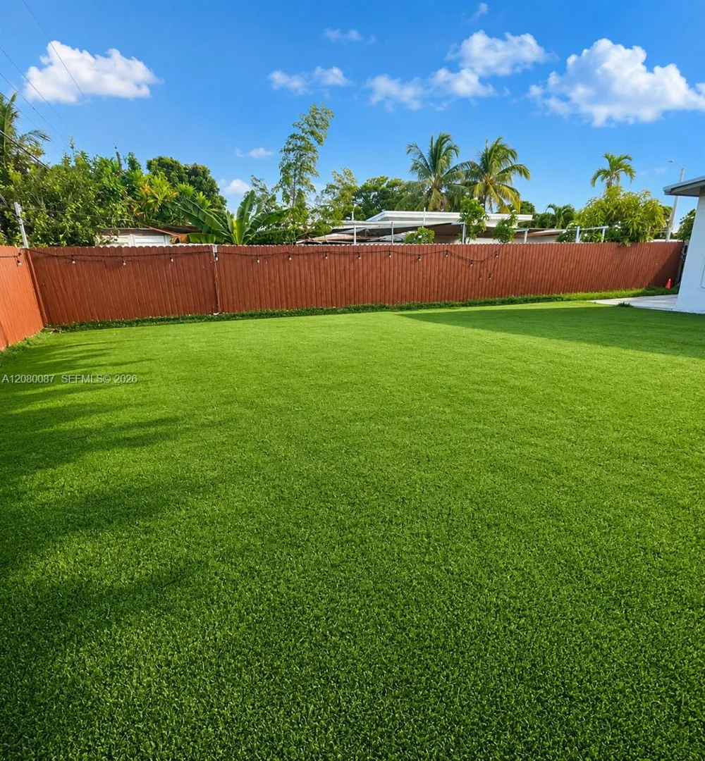 12445 NW 20th Ave Miami, FL 33167