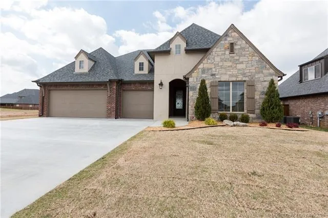 12924 S 2nd Place Jenks, OK 74037