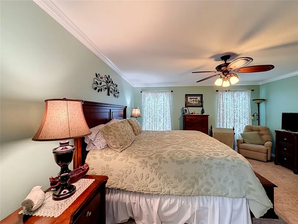 1016 MATTHEW AVENUE Lady Lake, FL 32159