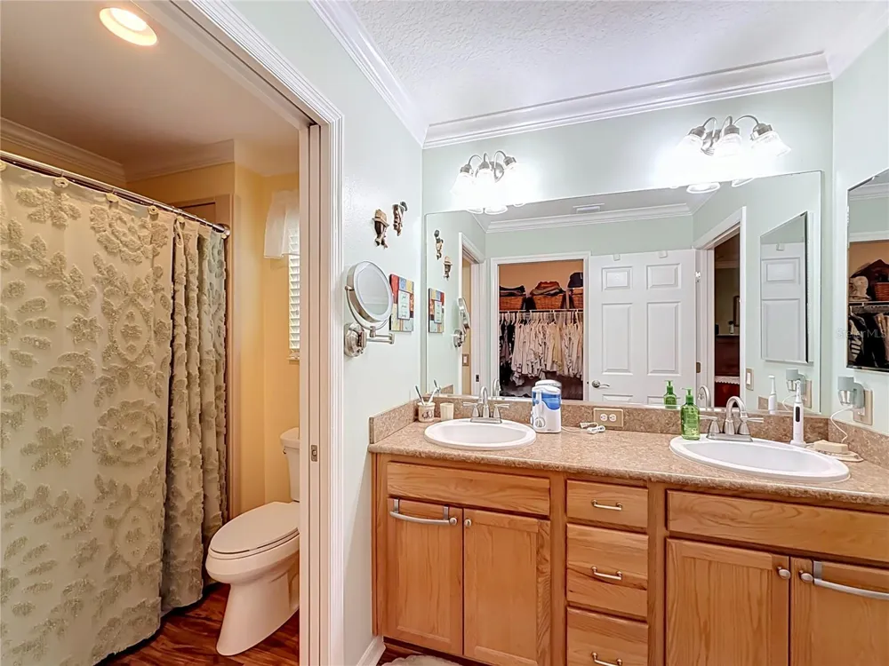 1016 MATTHEW AVENUE Lady Lake, FL 32159