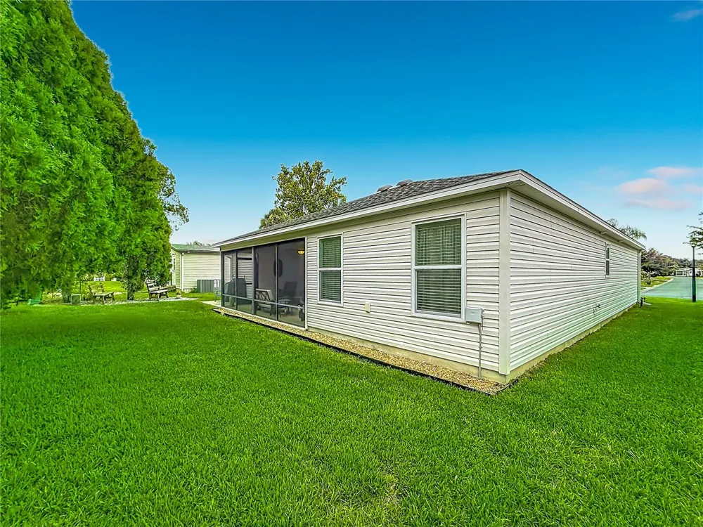 1016 MATTHEW AVENUE Lady Lake, FL 32159