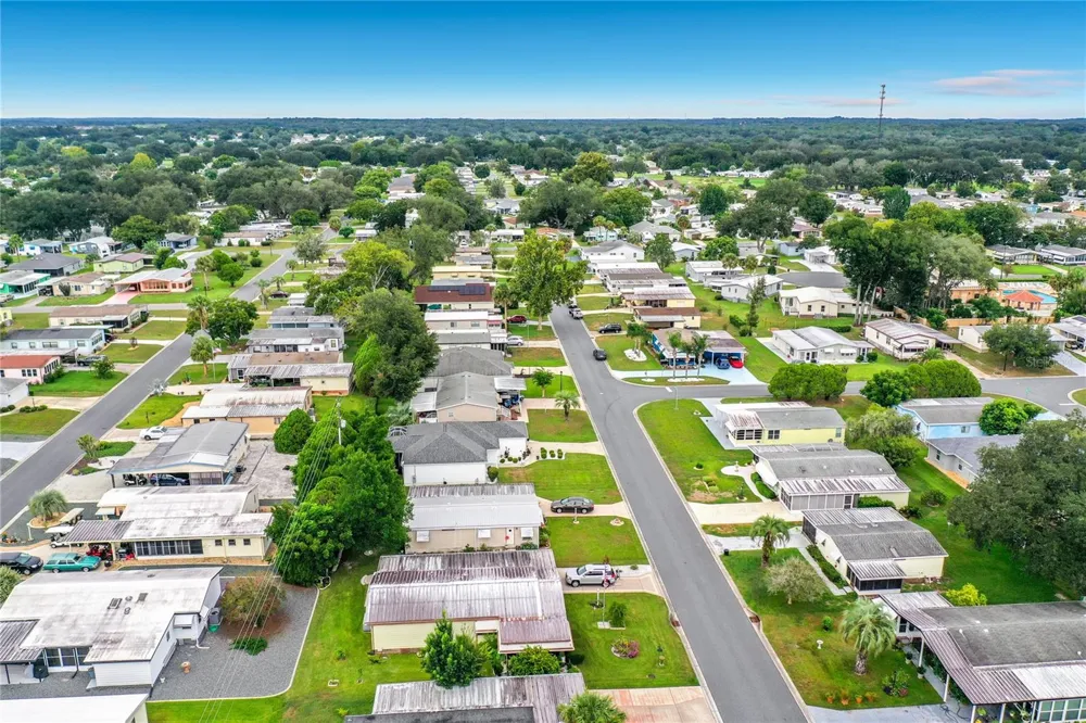 1016 MATTHEW AVENUE Lady Lake, FL 32159