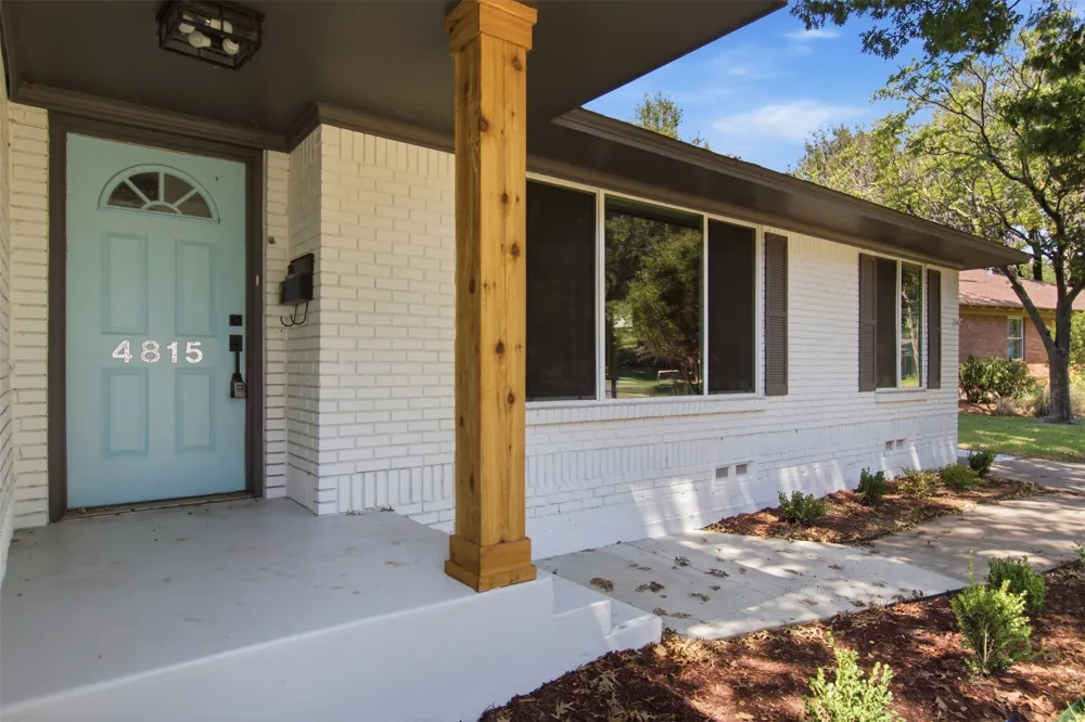 4815 Kelman Street Dallas, TX 75214