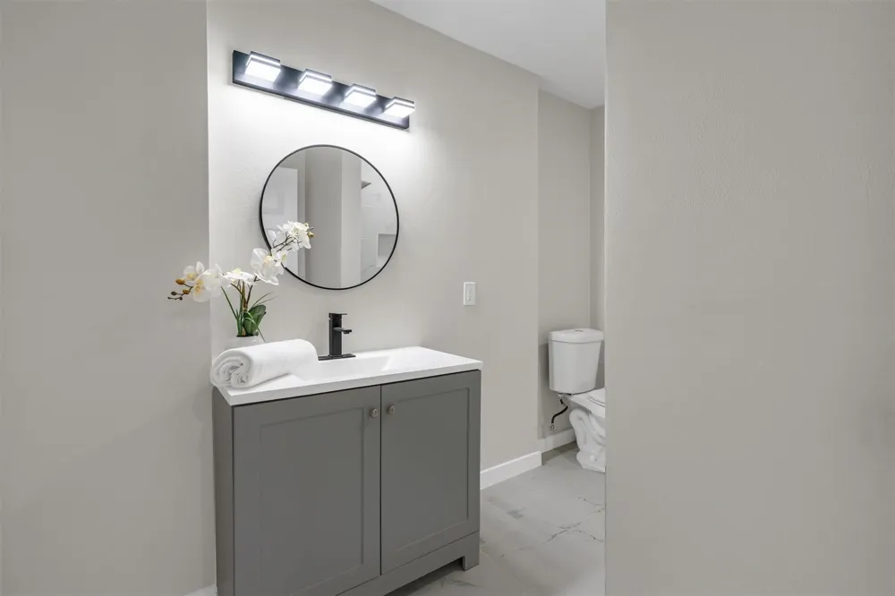 4815 Kelman Street Dallas, TX 75214