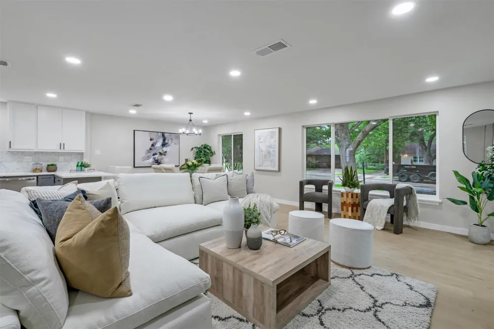 4815 Kelman Street Dallas, TX 75214