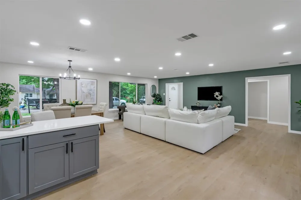 4815 Kelman Street Dallas, TX 75214