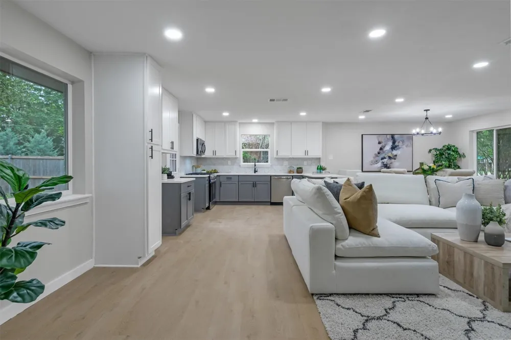 4815 Kelman Street Dallas, TX 75214