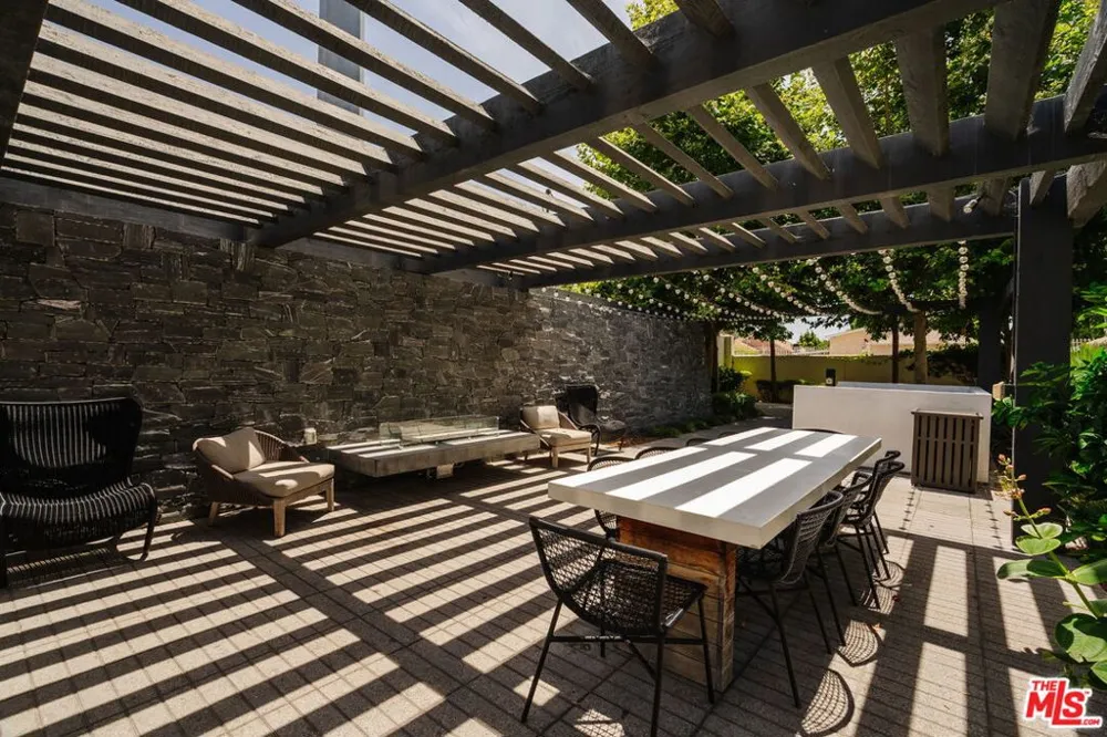 2911 W Exposition Place #1 Los Angeles, CA 90018