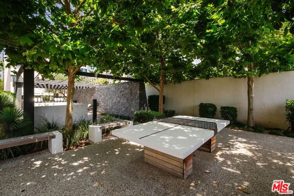 2911 W Exposition Place #1 Los Angeles, CA 90018