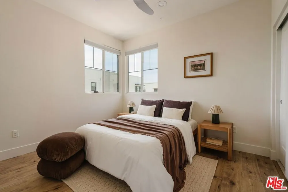 2911 W Exposition Place #1 Los Angeles, CA 90018