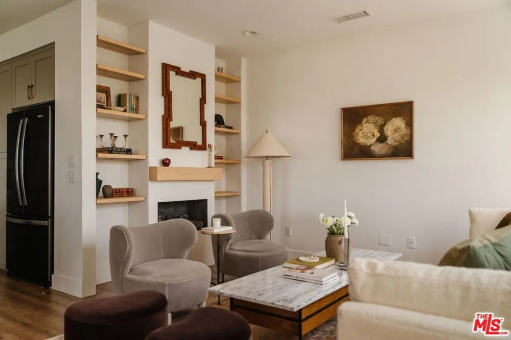 2911 W Exposition Place #1 Los Angeles, CA 90018