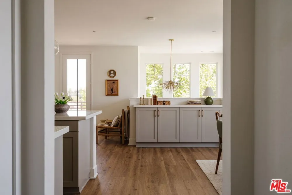 2911 W Exposition Place #1 Los Angeles, CA 90018