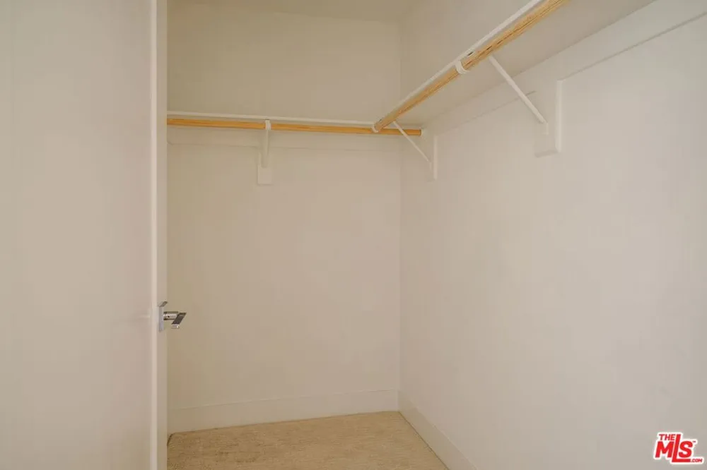 2911 W Exposition Place #1 Los Angeles, CA 90018