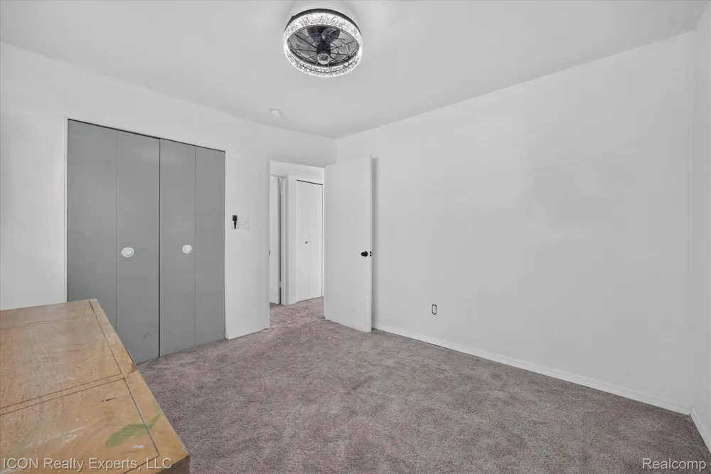 32000 Saint Margaret Street St Clair Shores City, MI 48082