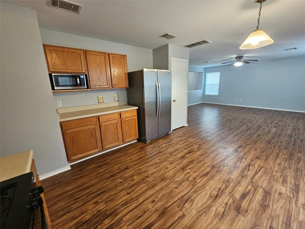 149 Buttercup Way Kyle, TX 78640
