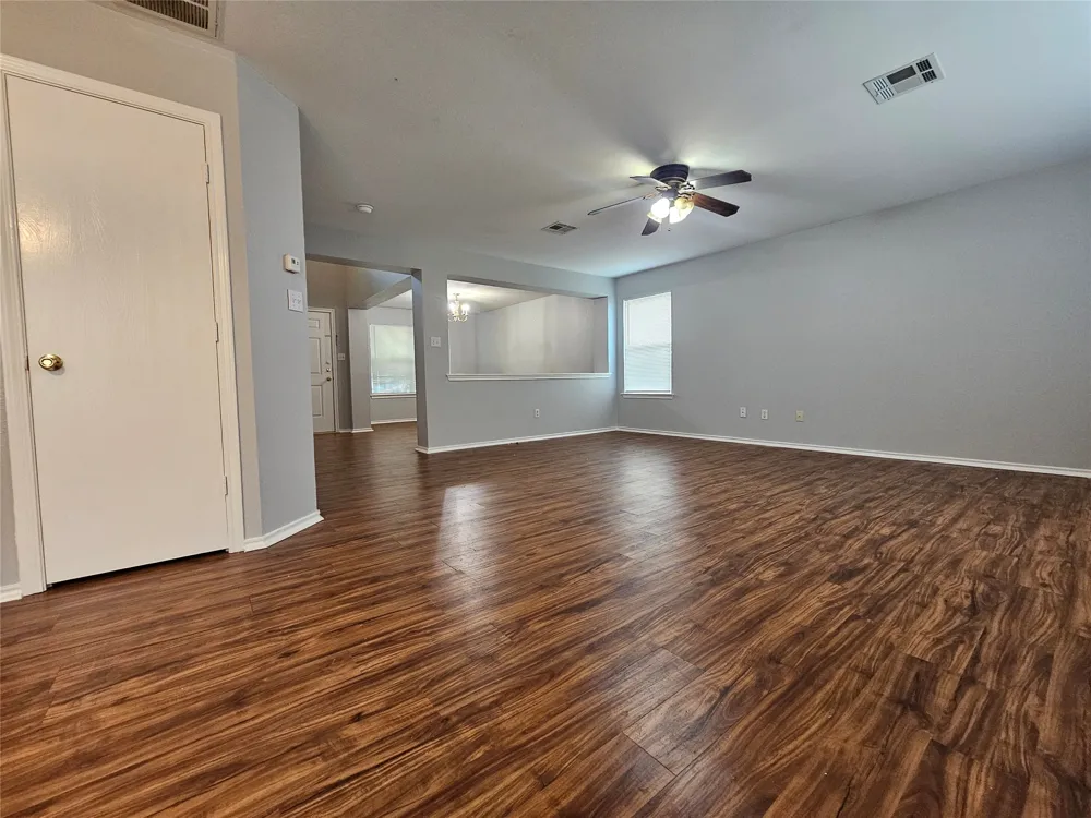 149 Buttercup Way Kyle, TX 78640