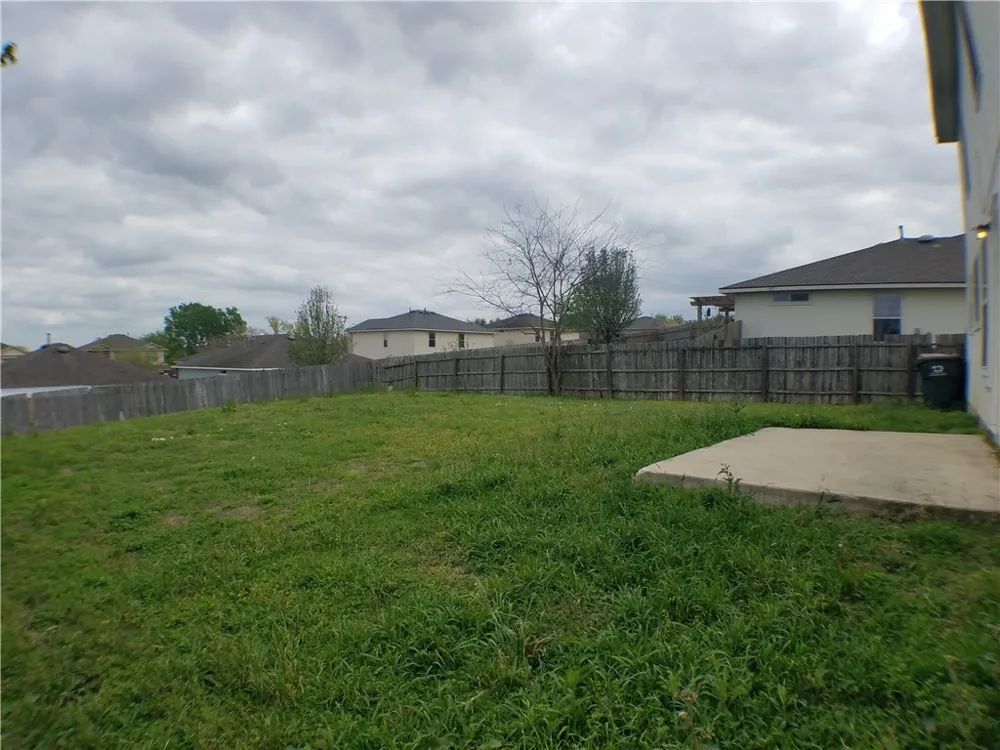 149 Buttercup Way Kyle, TX 78640