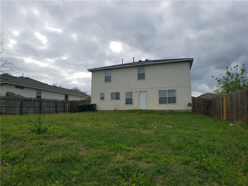 149 Buttercup Way Kyle, TX 78640