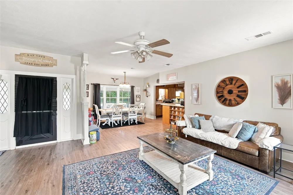 7094 Horseshoe Bend Trail Weatherford, TX 76087