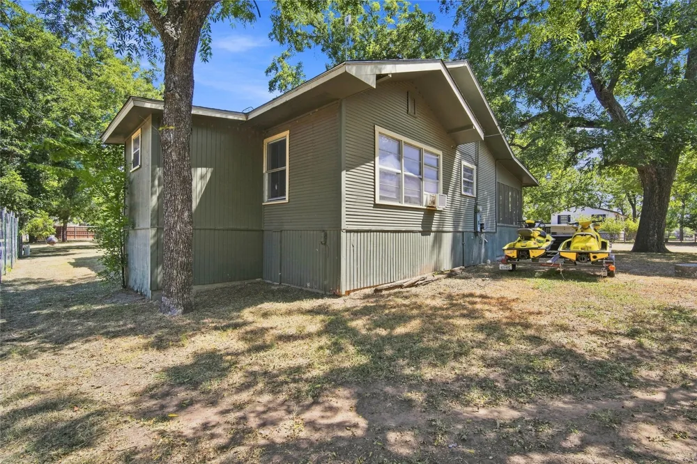 7094 Horseshoe Bend Trail Weatherford, TX 76087