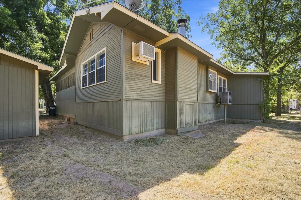 7094 Horseshoe Bend Trail Weatherford, TX 76087