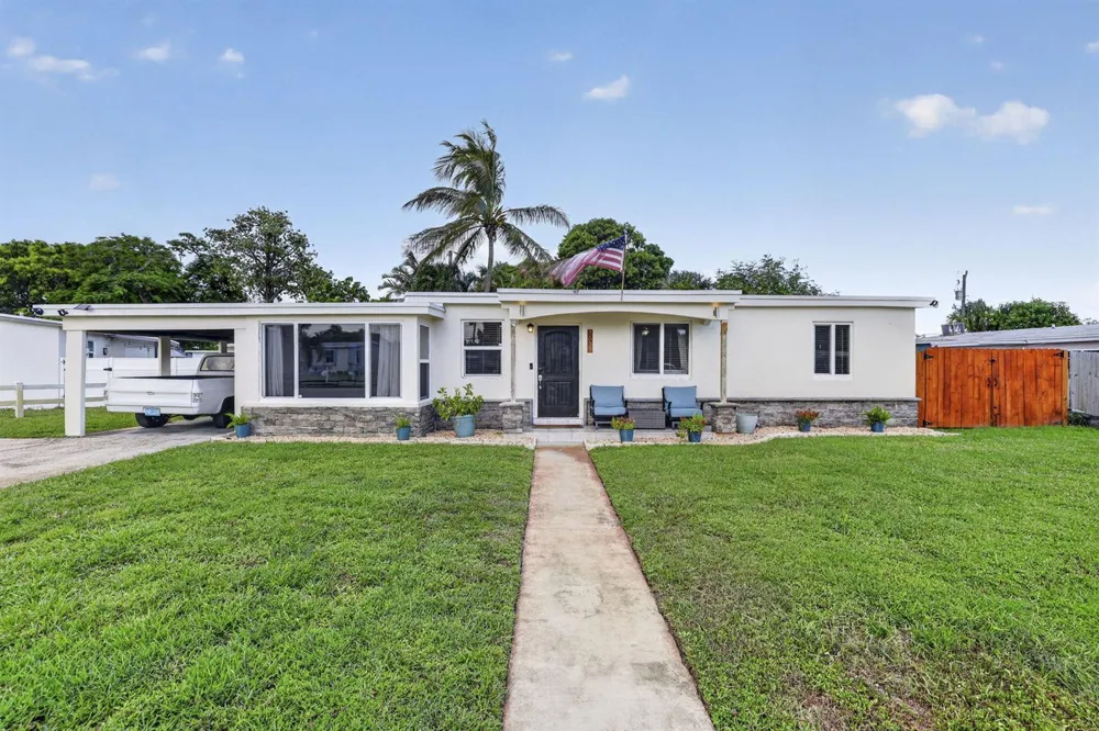 1633 NE 51st Court Pompano Beach, FL 33064