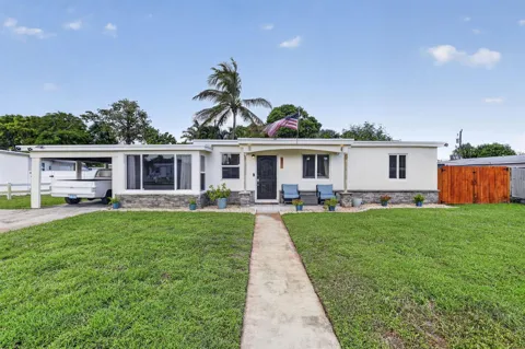 1633 NE 51st Court