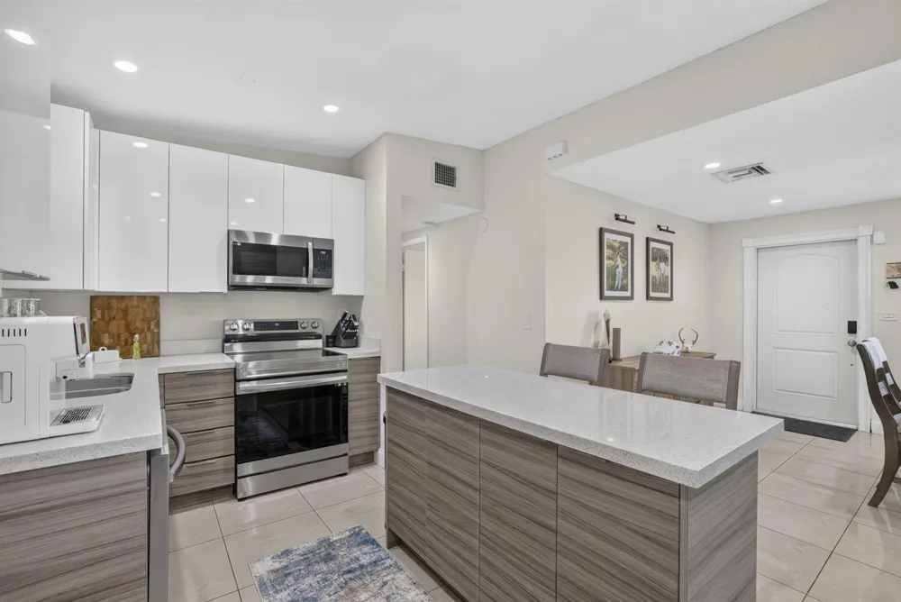 1633 NE 51st Court Pompano Beach, FL 33064