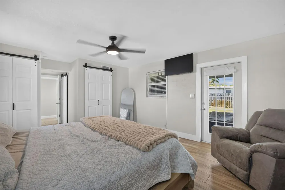 1633 NE 51st Court Pompano Beach, FL 33064