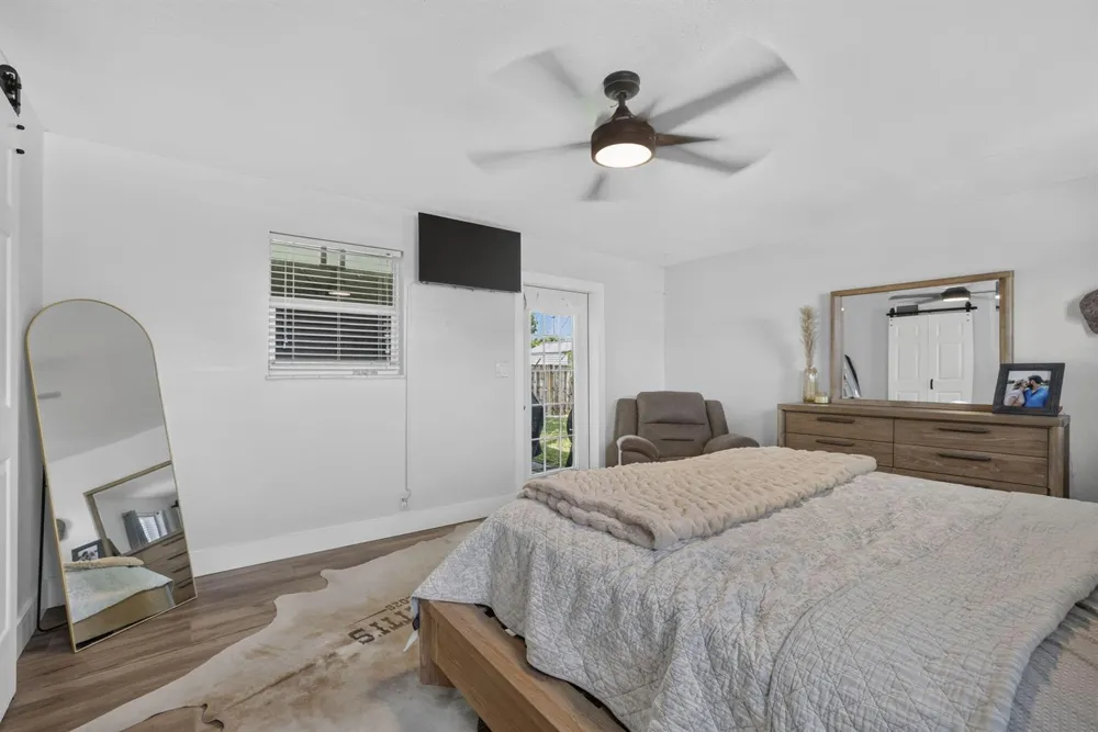 1633 NE 51st Court Pompano Beach, FL 33064