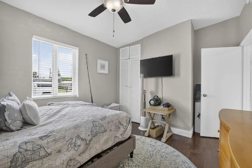 1633 NE 51st Court Pompano Beach, FL 33064