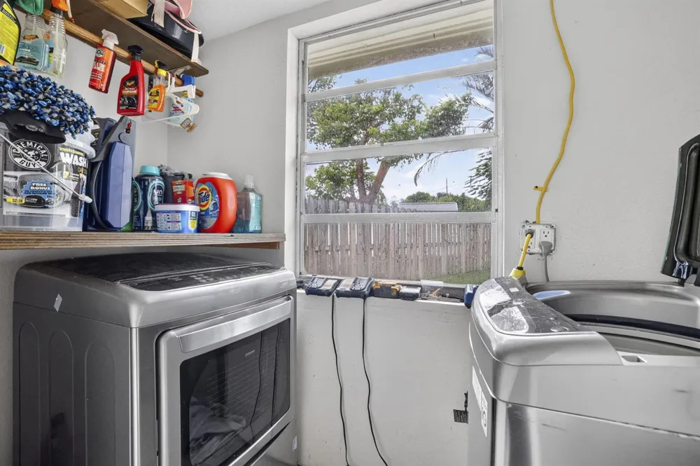 1633 NE 51st Court Pompano Beach, FL 33064
