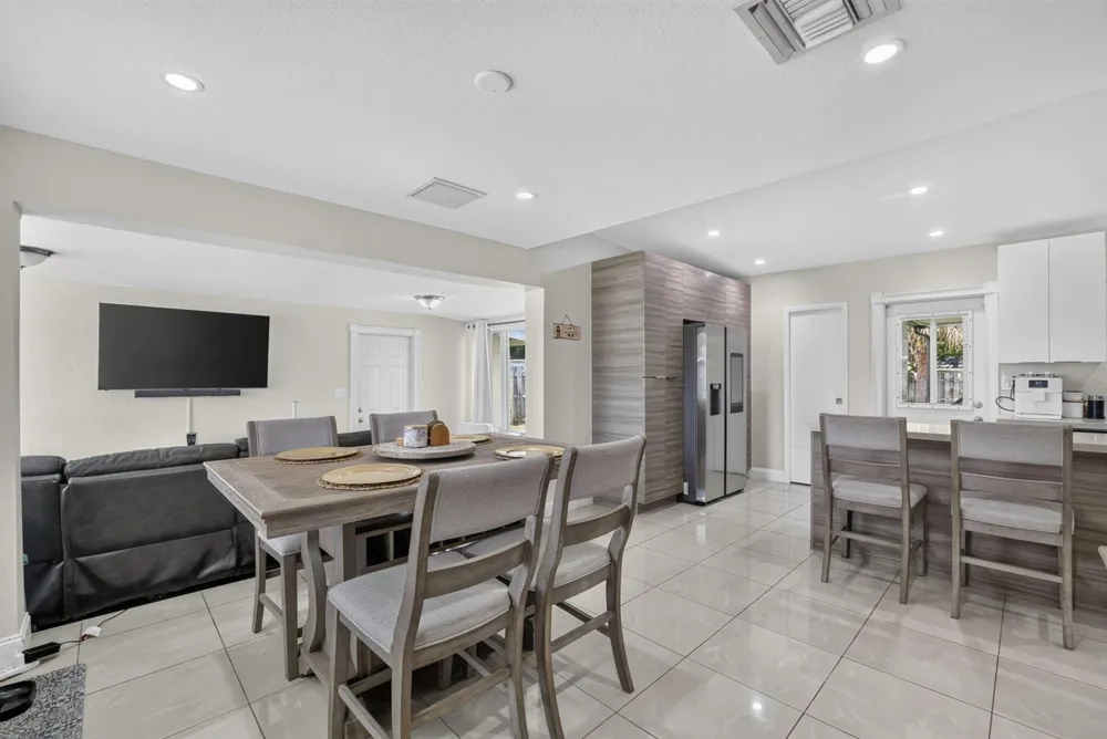 1633 NE 51st Court Pompano Beach, FL 33064