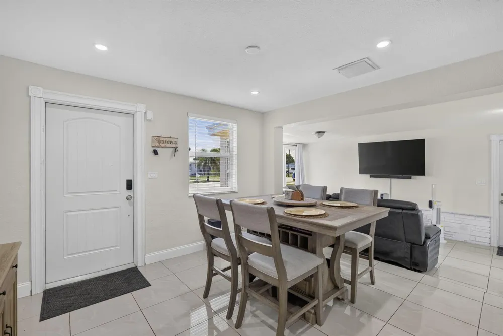 1633 NE 51st Court Pompano Beach, FL 33064