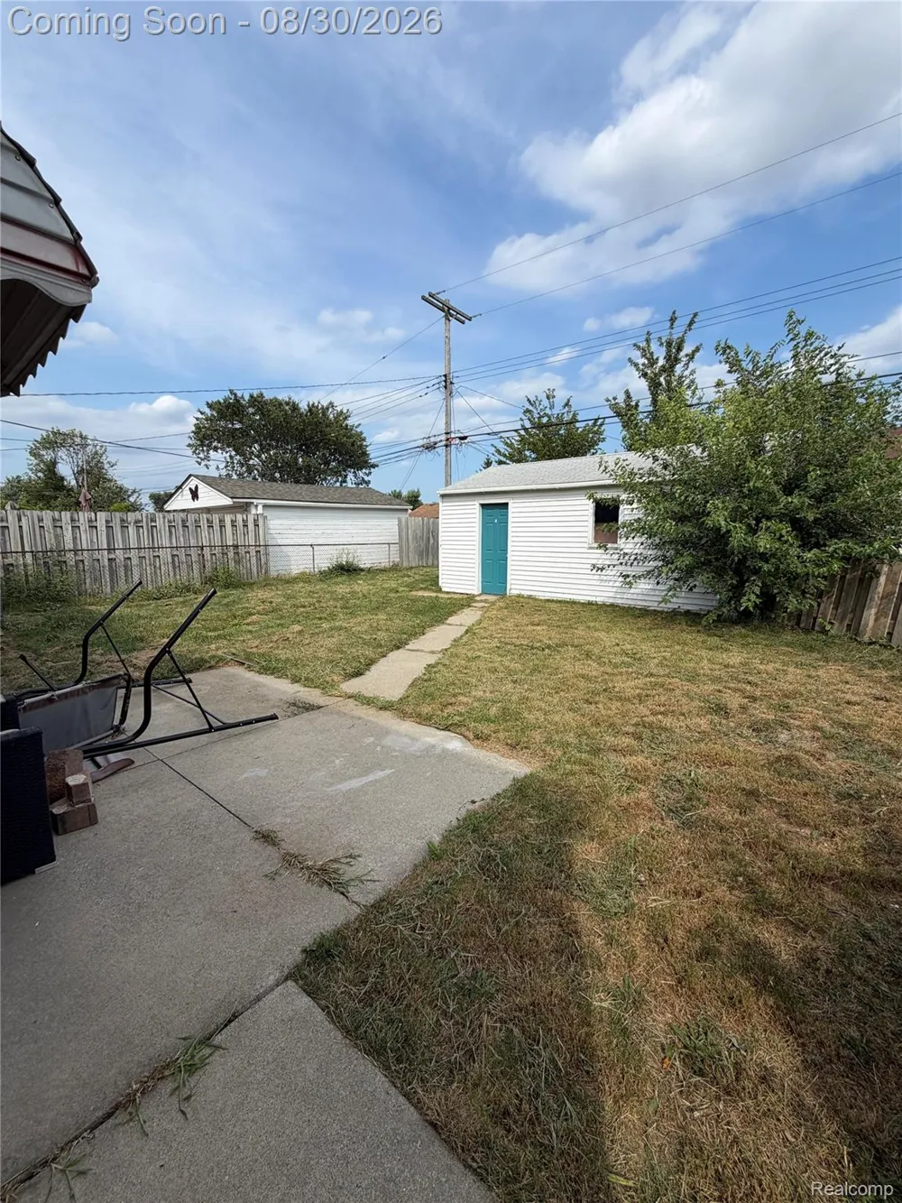 28302 Edward Street Roseville City, MI 48066